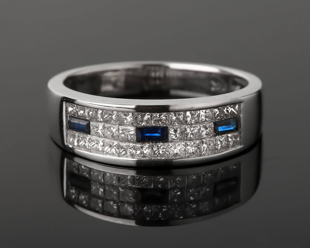 Золотое кольцо с сапфирами и бриллиантами 0.60ct 180316/4-1