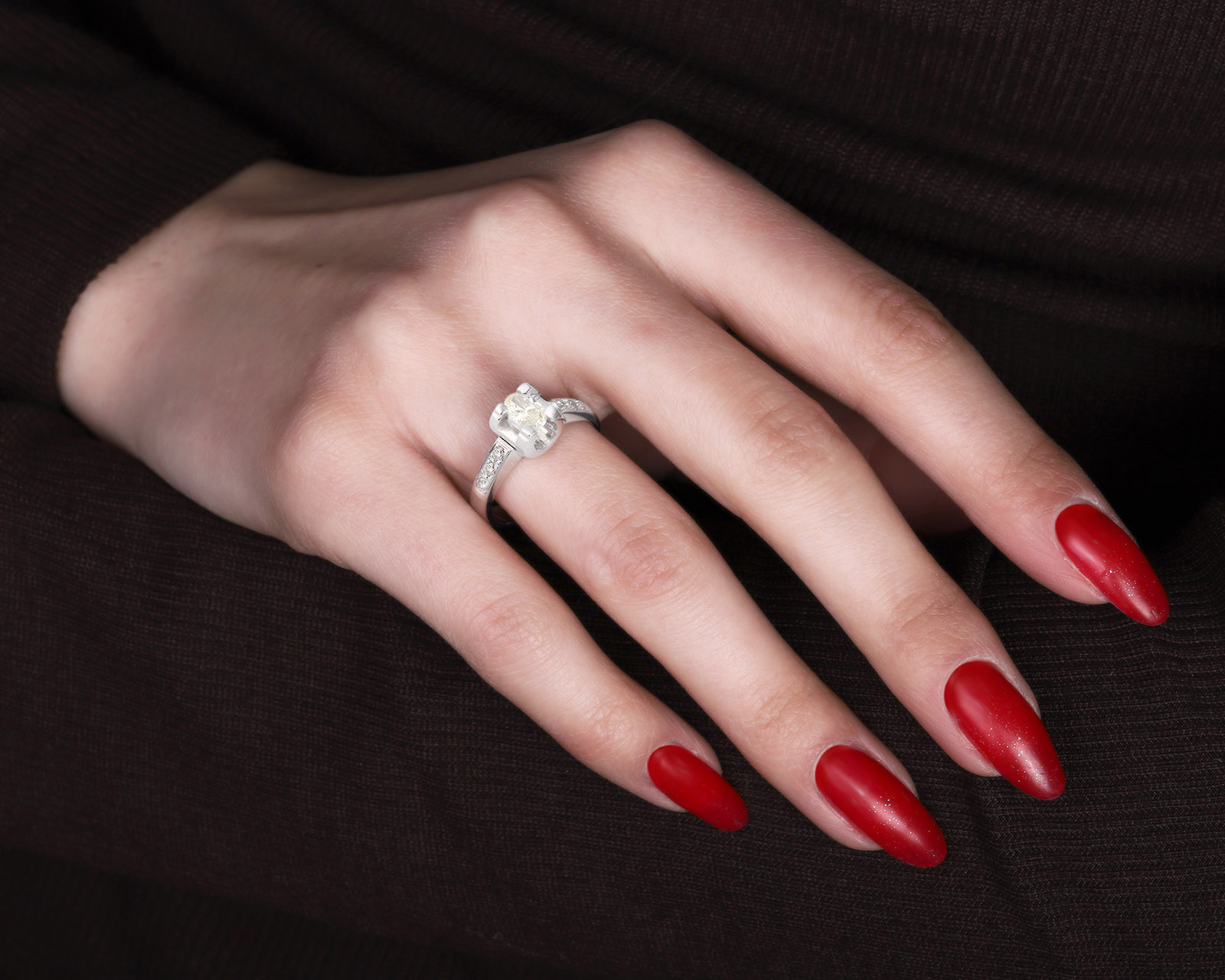 Золотое кольцо с бриллиантами 0.59ct