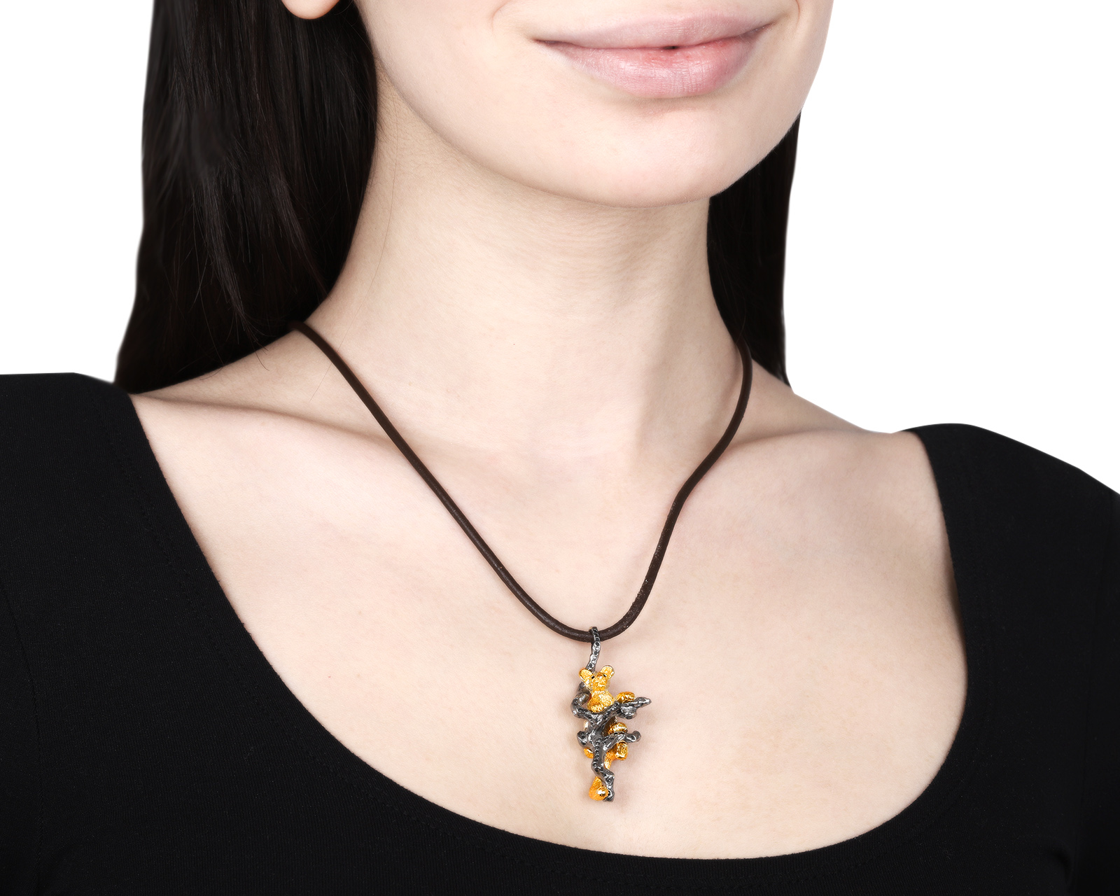 Шикарная золотая подвеска с бриллиантами "львенок"