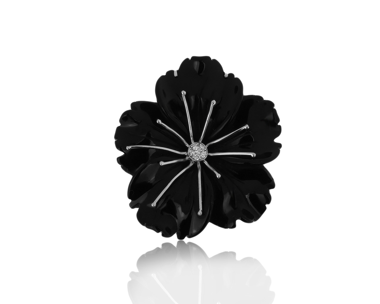 Завораживающий золотой кулон с резным ониксом