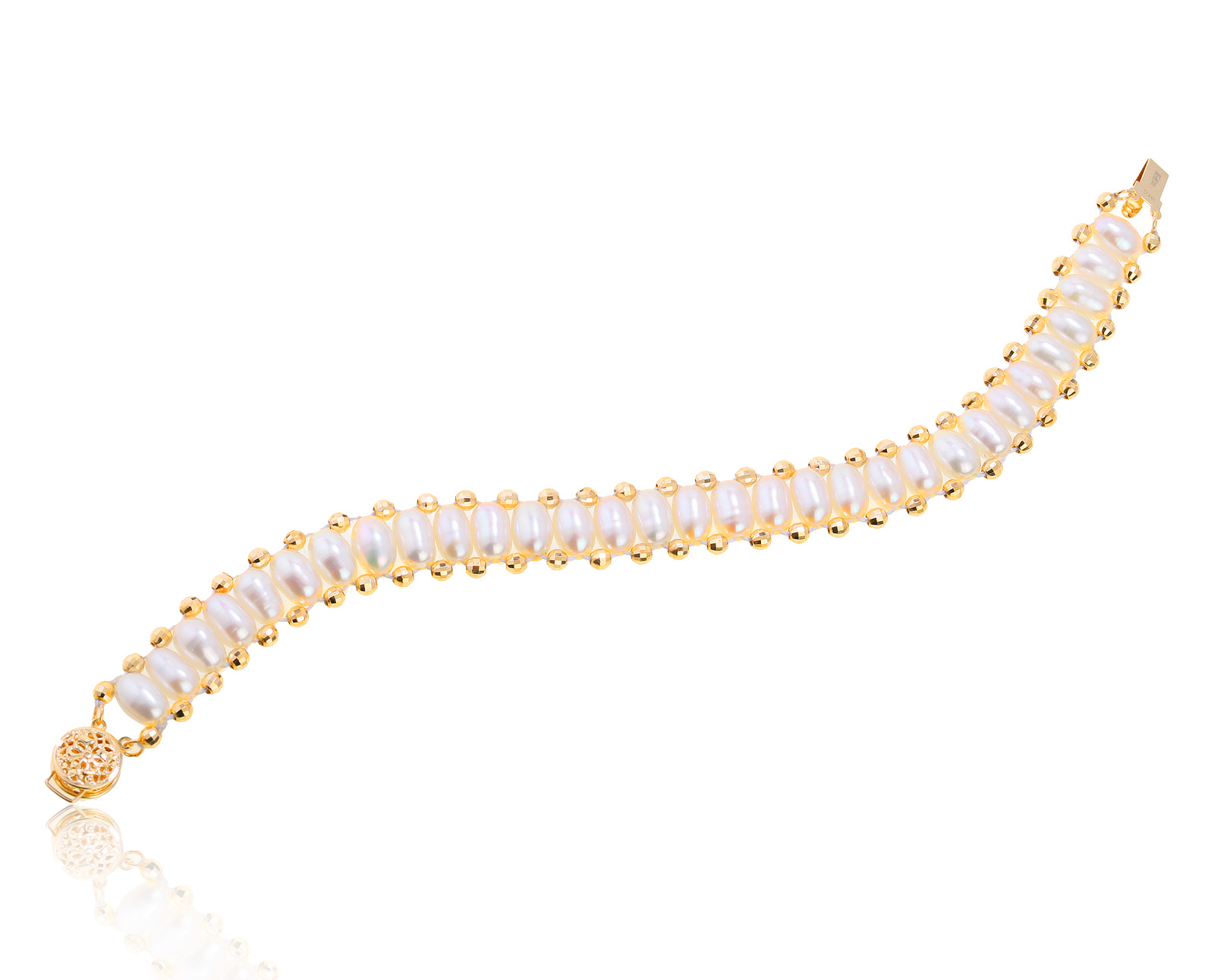 Праздничный золотой браслет с жемчугом 5.70*7.40 мм