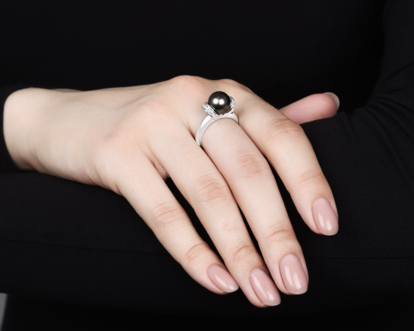 Романтичное золотое кольцо с жемчугом 9.60 мм