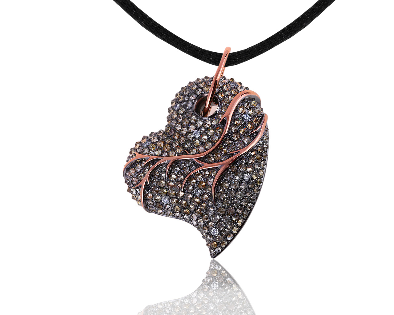 Безупречный золотой кулон с бриллиантами 3.52ct 004700/00