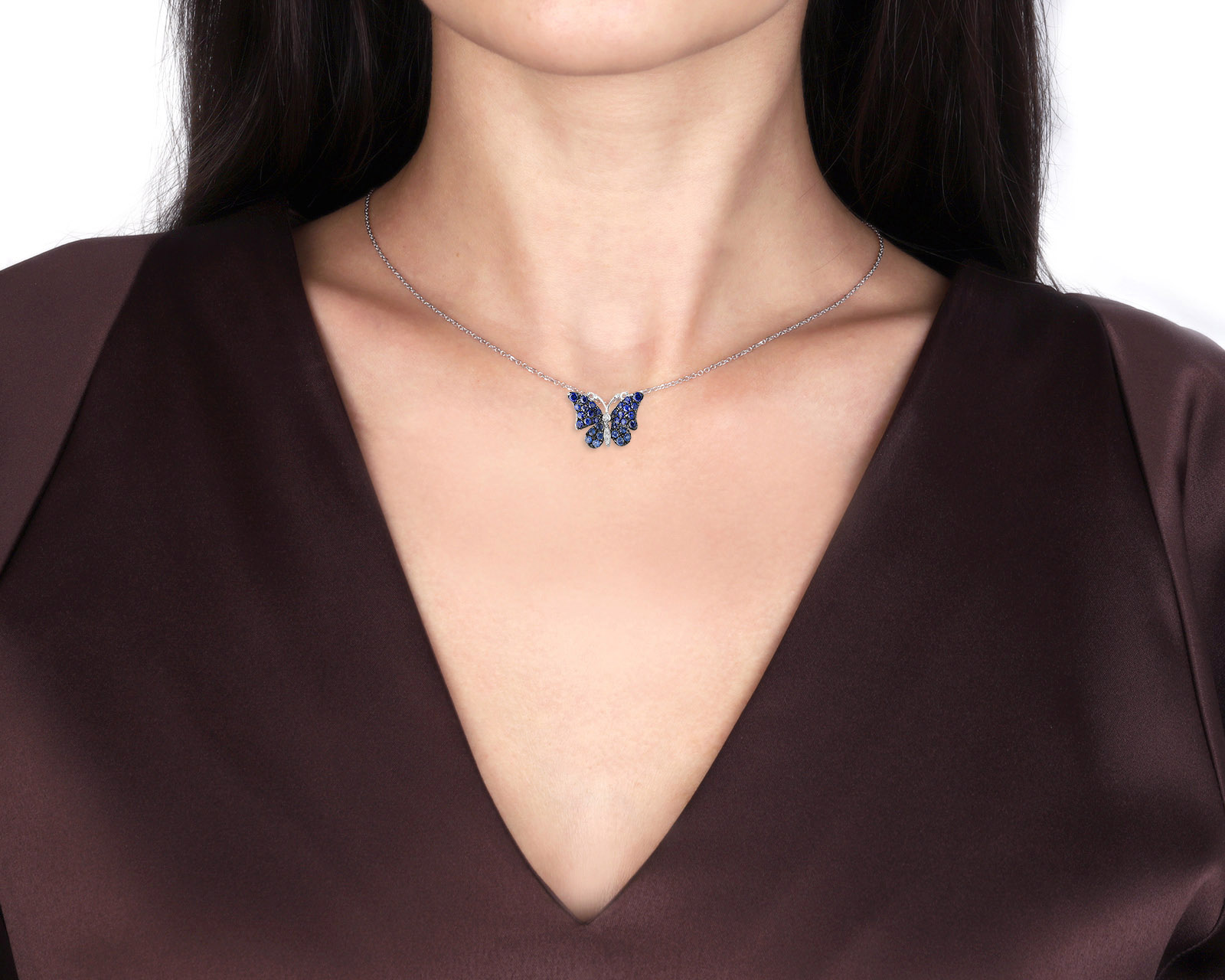 Золотое колье с сапфирами 0.64ct и бриллиантами 0.01ct