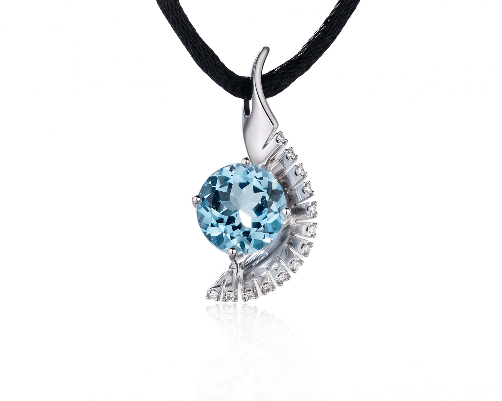 Оригинальный золотой кулон Bernhard H. Mayer Jazzy Blue Topaz 300326/1
