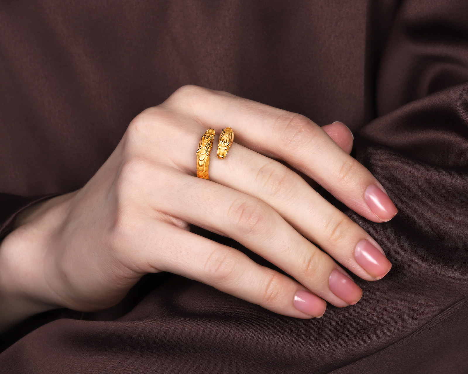 Оригинальное золотое кольцо Carrera y Carrera Circulos de Fuego