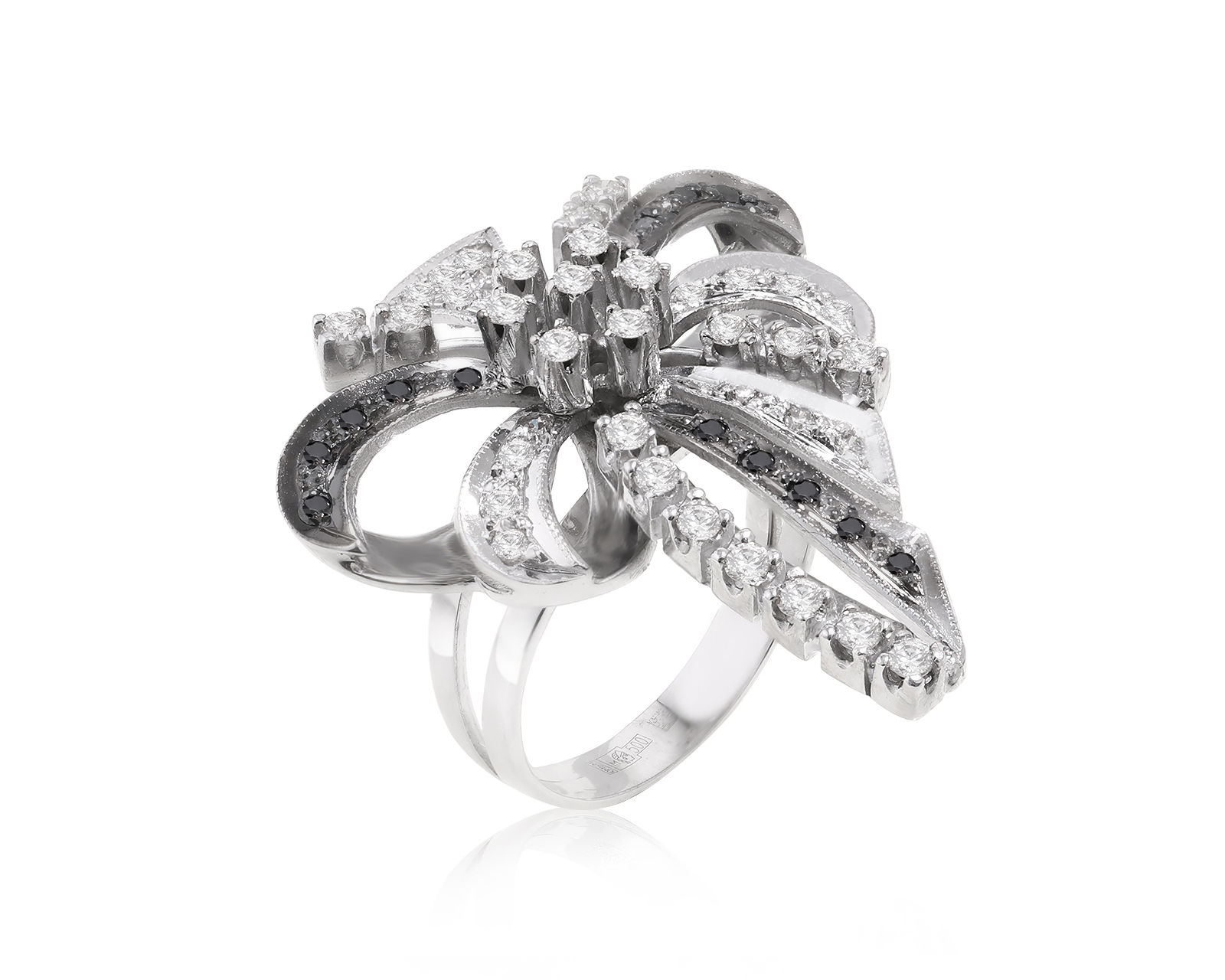 Золотое кольцо с бриллиантами 0.73ct 200224/6