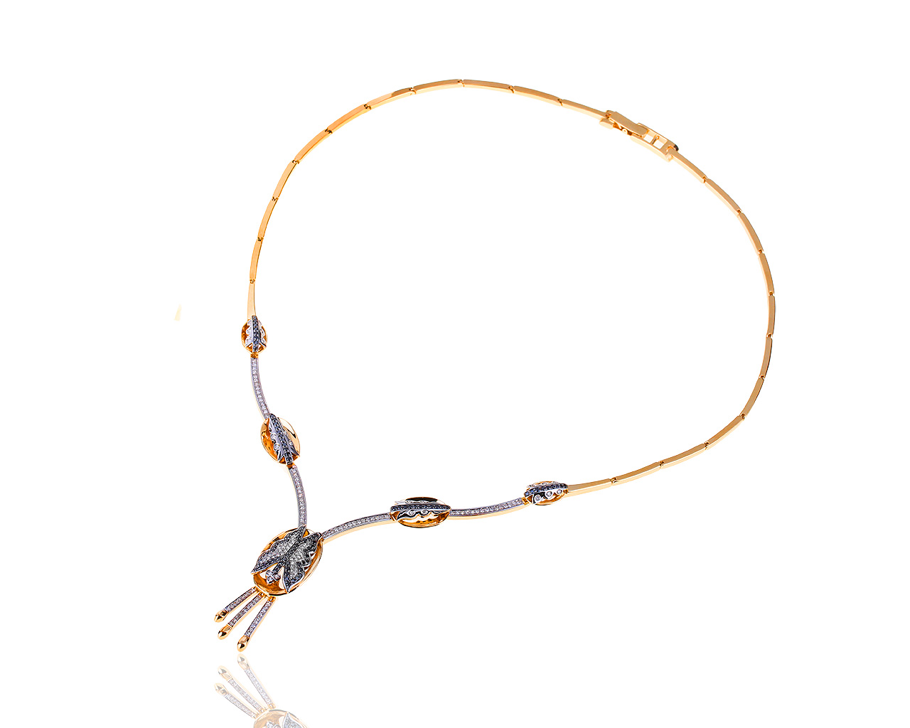 Золотое колье с черными и белыми бриллиантами 1.62ct