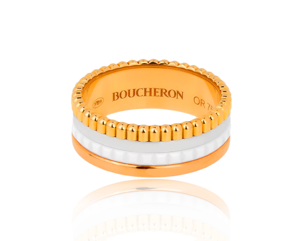 Оригинальное золотое кольцо с белой керамикой Boucheron Quatre 211218/9