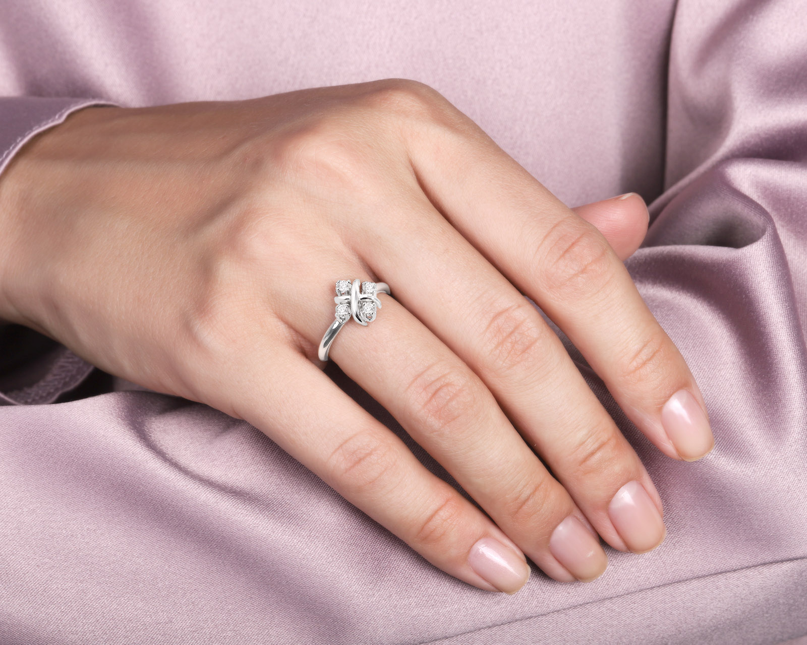 Оригинальное платиновое кольцо Tiffany&Co Schlumberger Lynn