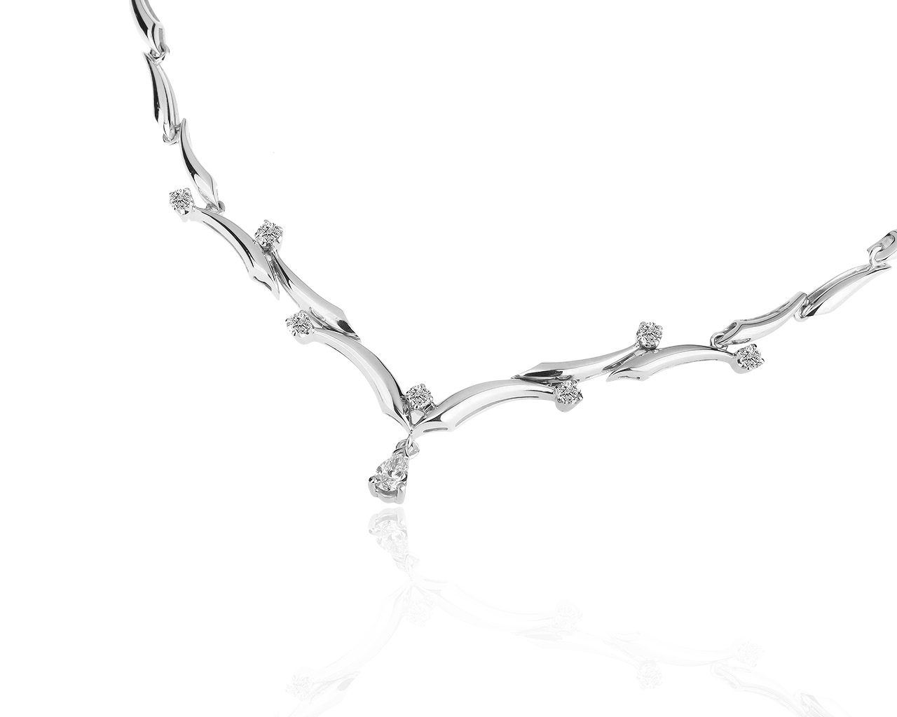 Изящное золотое колье с бриллиантами 0.76ct