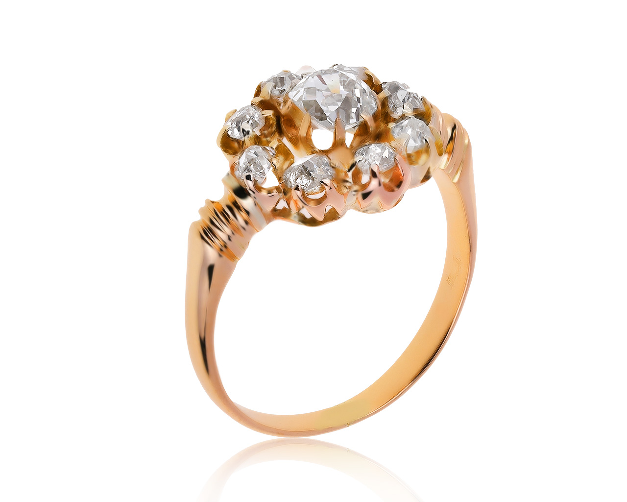 Изящное золотое кольцо с бриллиантами 0.82ct