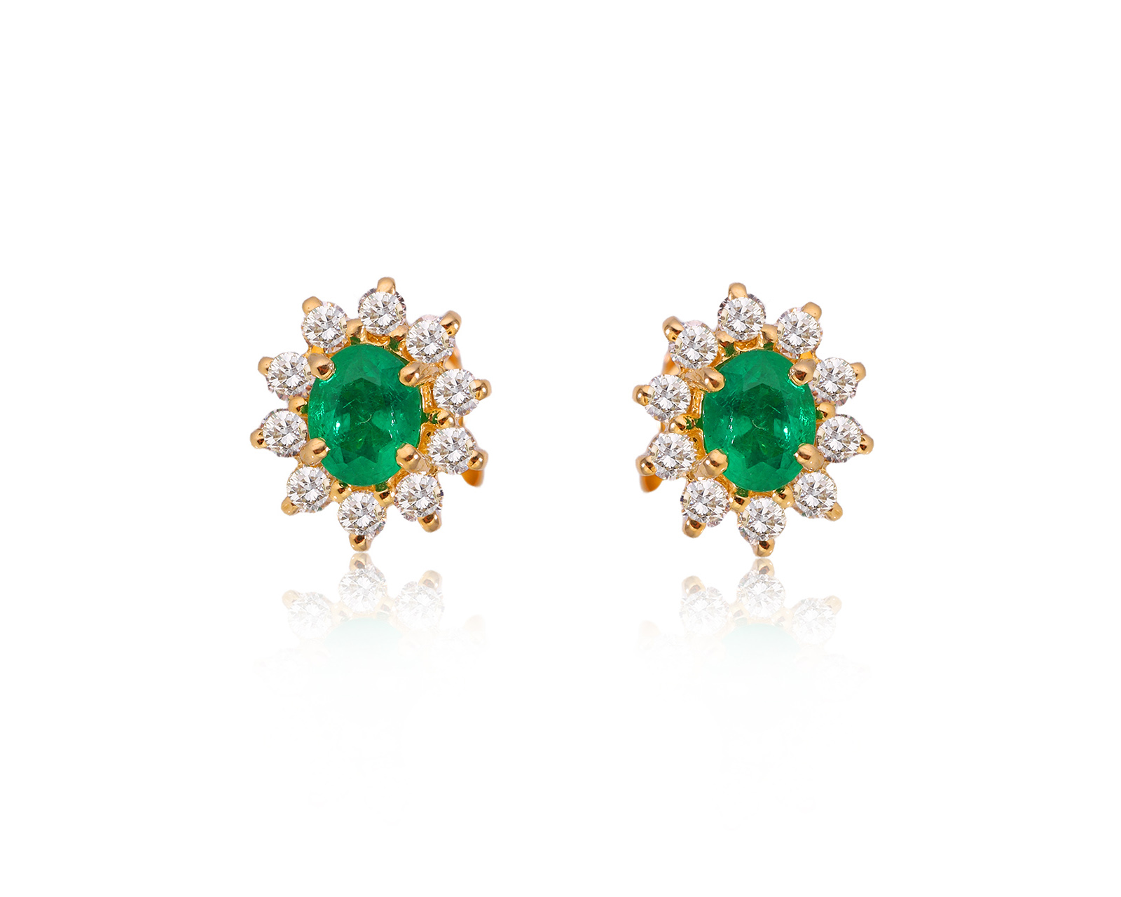 Золотые серьги с изумрудами 0.60ct и бриллиантами 0.36ct 011124/16
