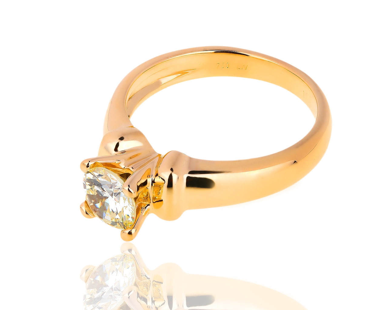 Помолвочное золотое кольцо с бриллиантом 1.04ct