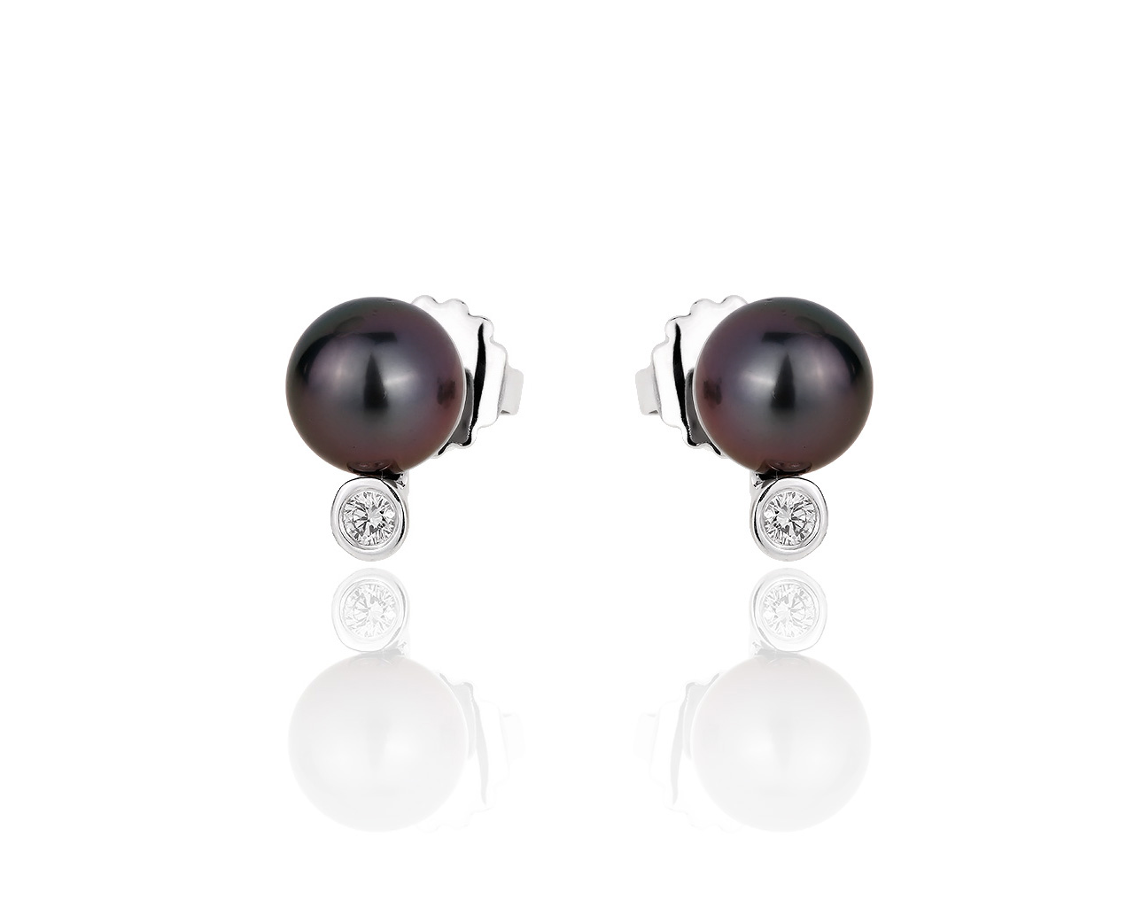 Золотые серьги с жемчугом и бриллиантами 0.22ct Mikimoto 290519/3 Золотые серьги с жемчугом и бриллиантами 0.22ct Mikimoto 290519/3