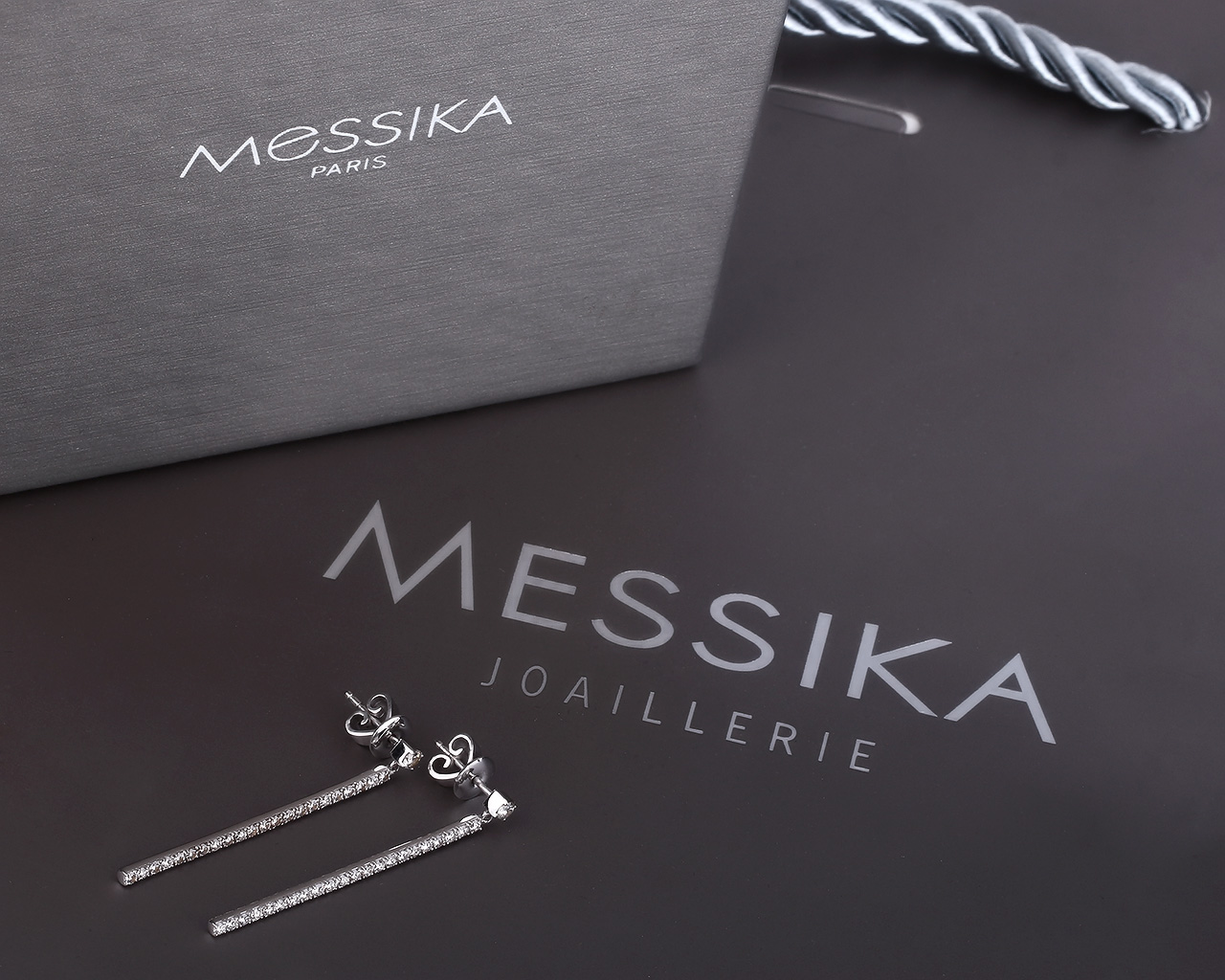 Золотые серьги с бриллиантами 0.60ct Messika Gatsby
