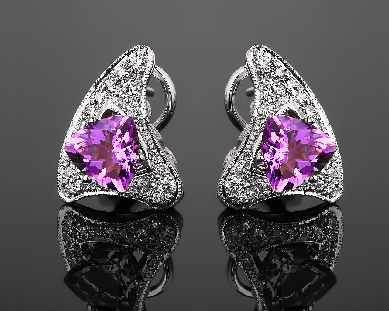 Чудесные золотые серьги с бриллиантами 0.70ct 241117/8