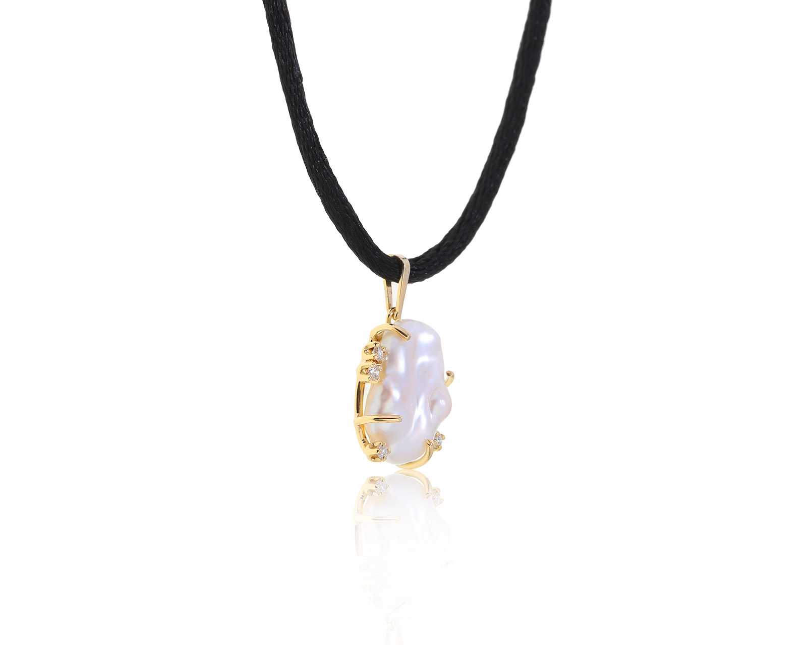 Модный золотой кулон с жемчугом 15*10 мм