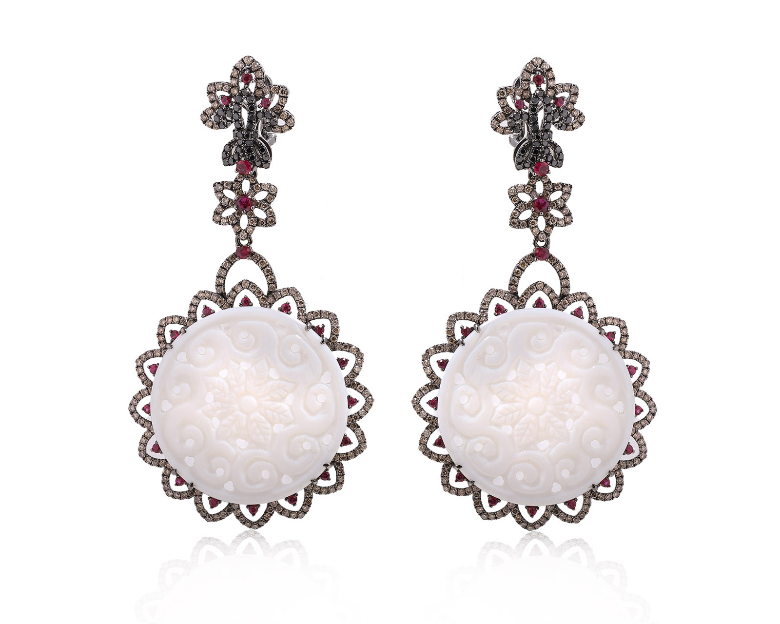 Оригинальные золотые серьги с бриллиантами 4.75ct Bochic