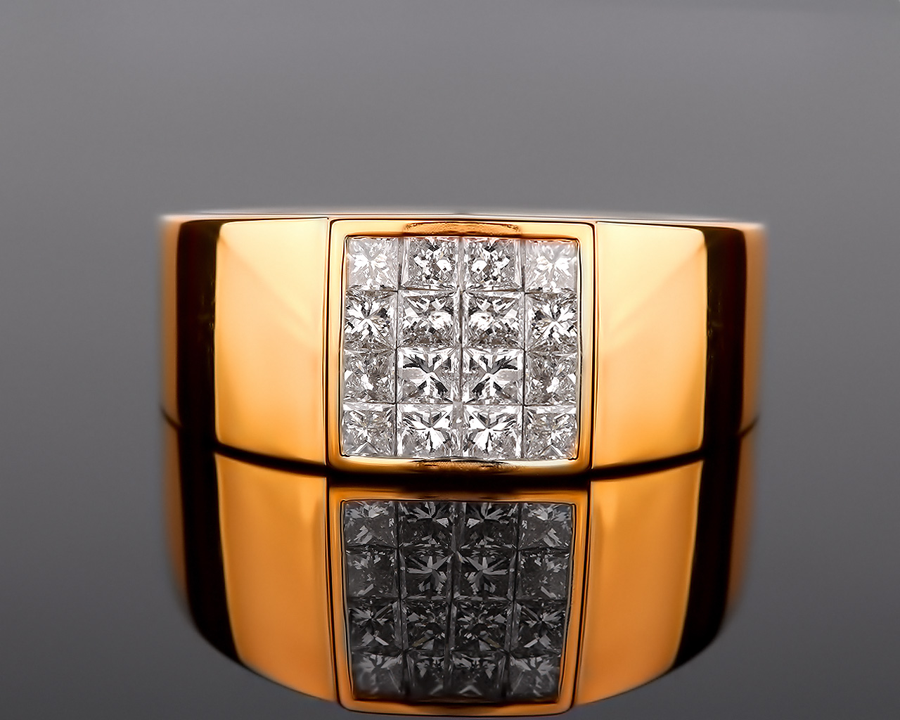 Замечательное золотое кольцо с бриллиантами 1.01ct
