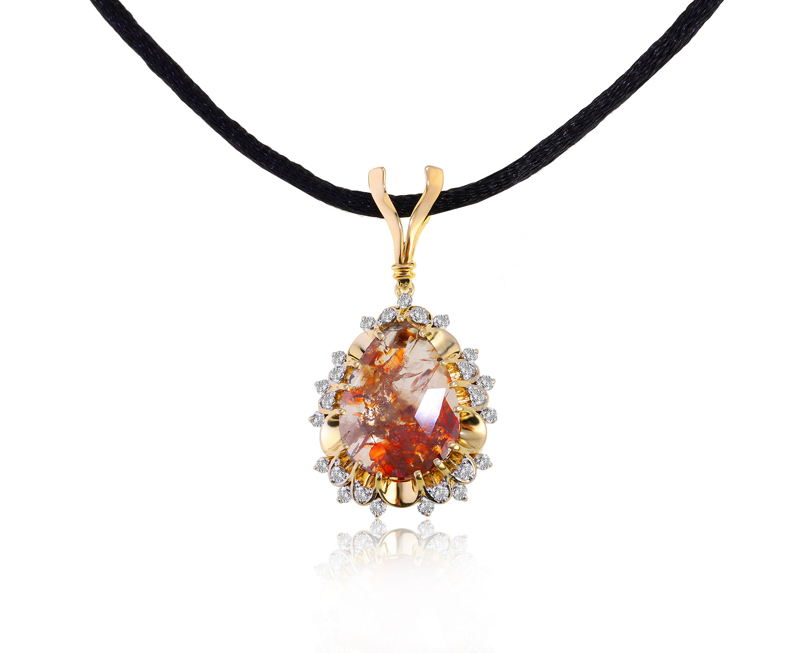 Оригинальный золотой кулон с алмазом 4.92ct ЭПЛ Якутские бриллианты 150921/4 Оригинальный золотой кулон с алмазом 4.92ct ЭПЛ Якутские бриллианты 150921/4