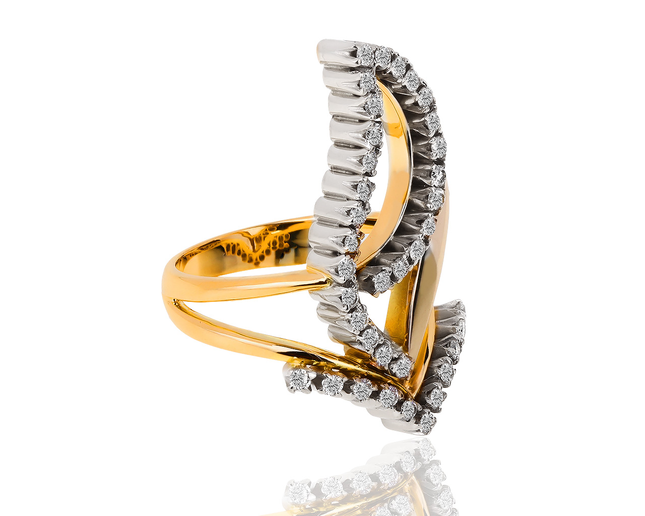 Чудесное золотое кольцо с бриллиантами 0.75ct