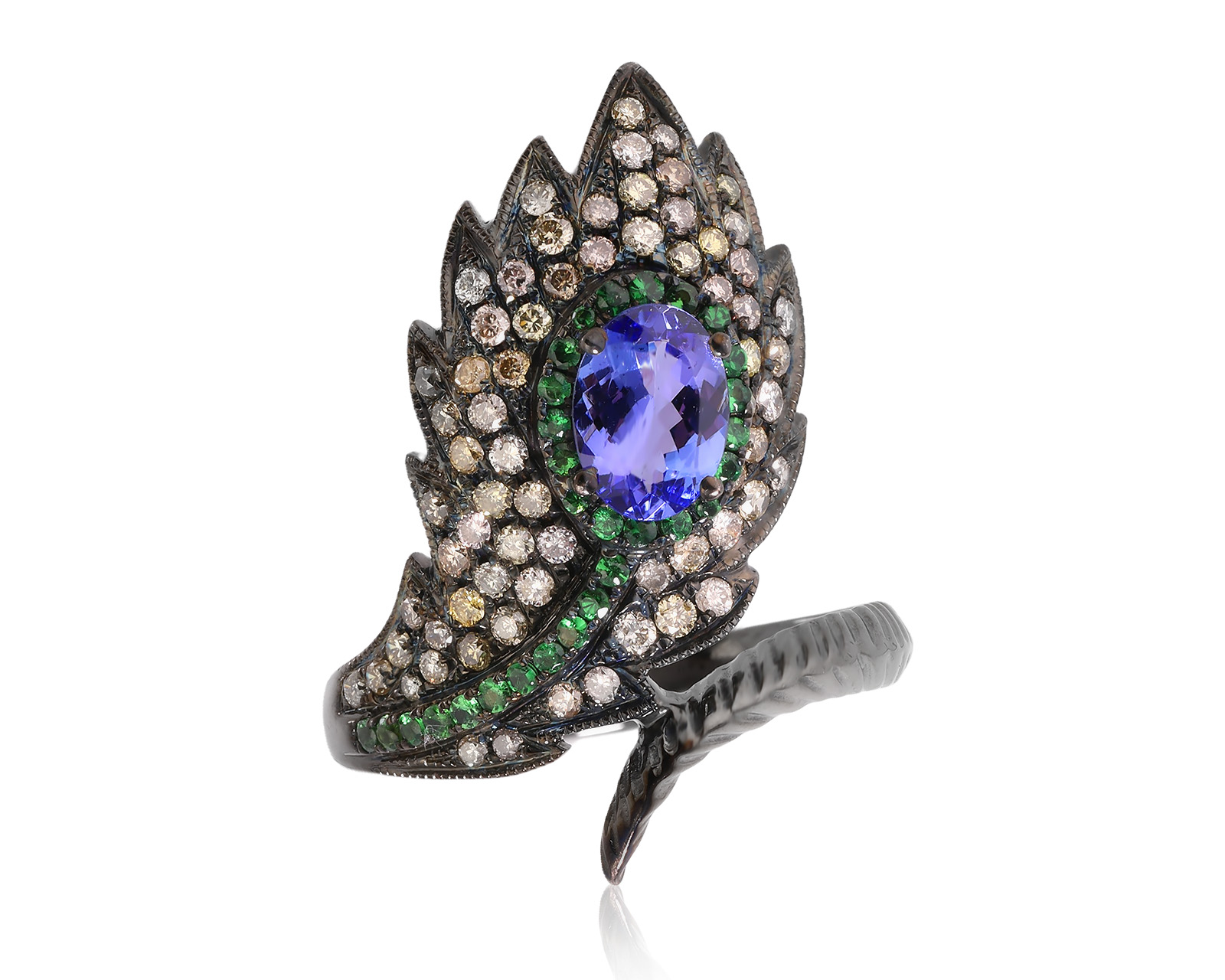 Золотое кольцо с танзанитом 0.94ct и бриллиантами 0.76ct