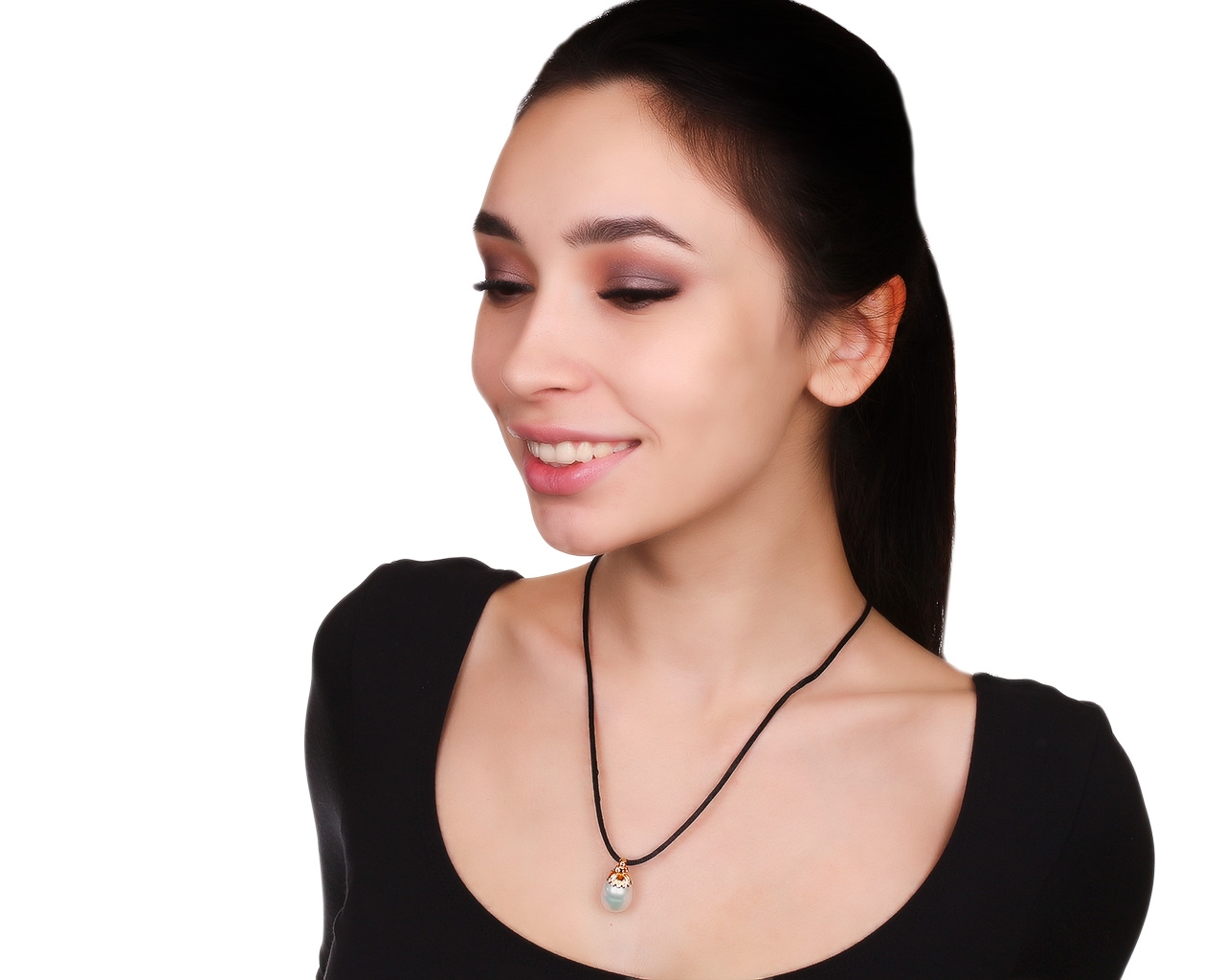 Солидный золотой кулон с жемчугом 16*13 мм