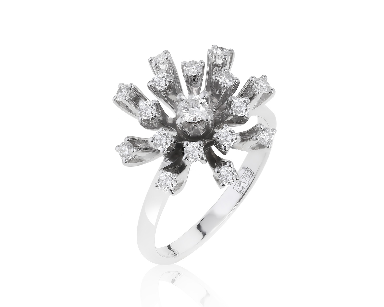 Модное золотое кольцо с бриллиантами 0.66ct