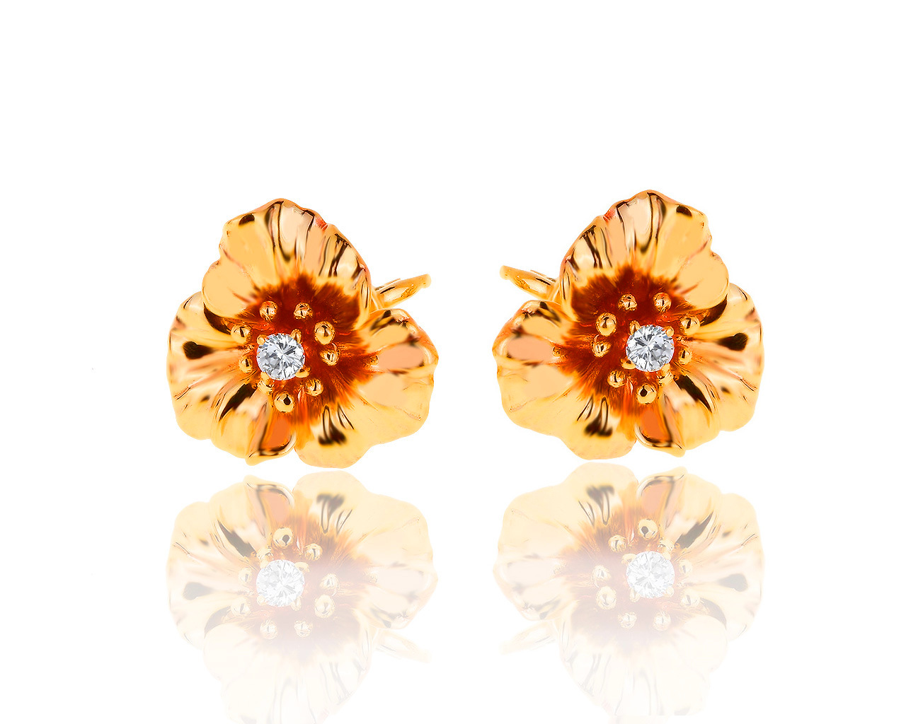 Завораживающие золотые серьги с бриллиантами 0.11ct 010819/20