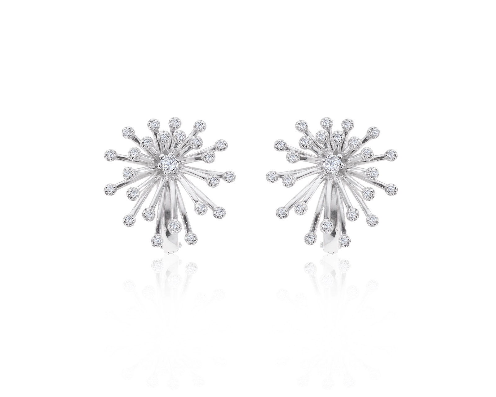 Женственные золотые серьги с бриллиантами 0.30ct