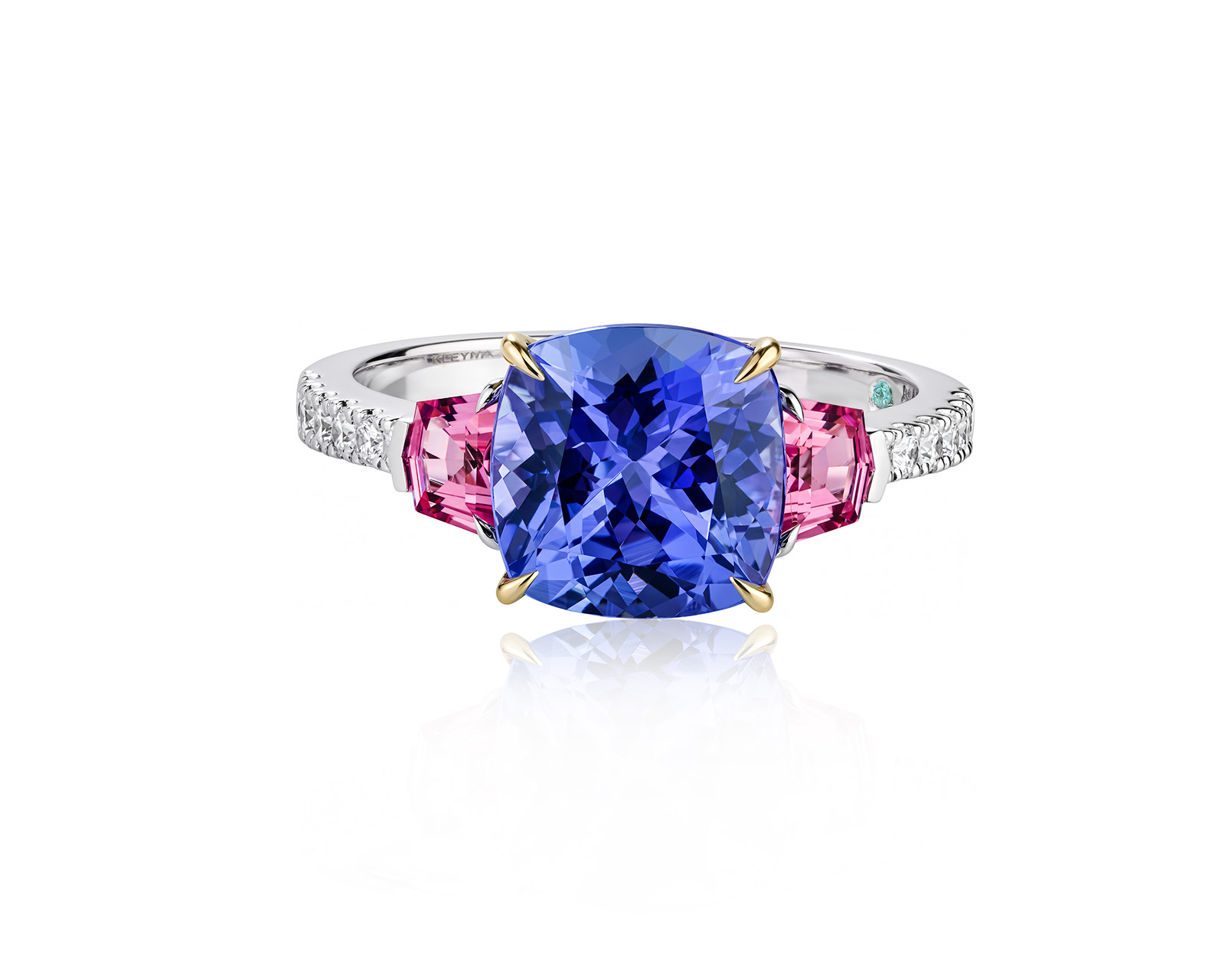 Золотое кольцо с танзанитом 3.57ct и розовыми сапфирами 0.60ct Evgeny Matveev