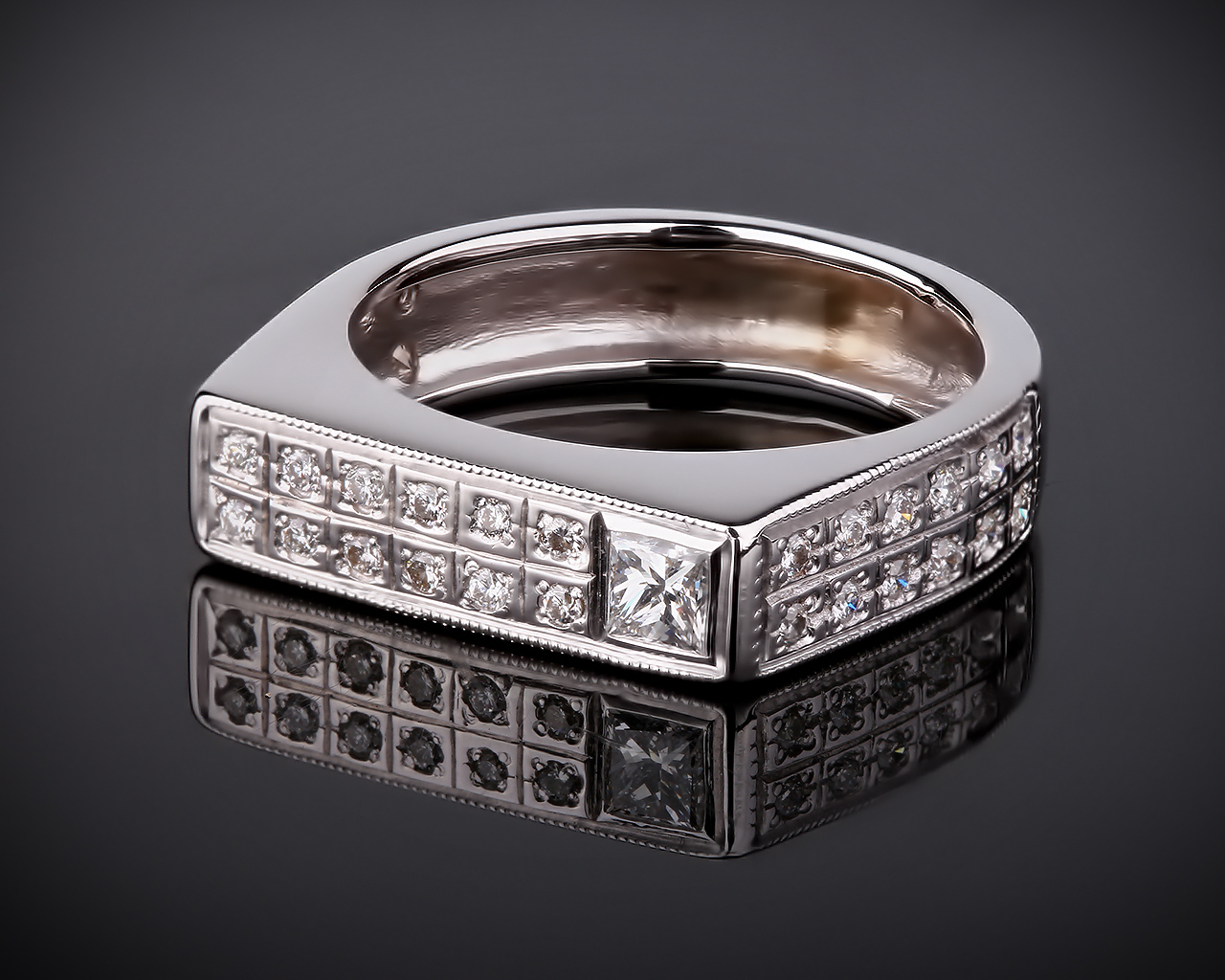 Солидное золотое кольцо с бриллиантами 0.73ct 190916/3