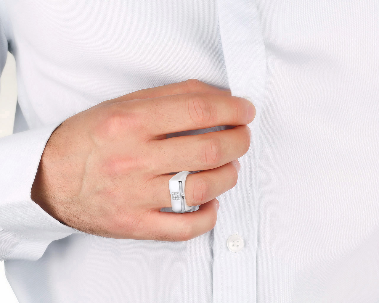 Золотое кольцо с бриллиантами 0.22ct