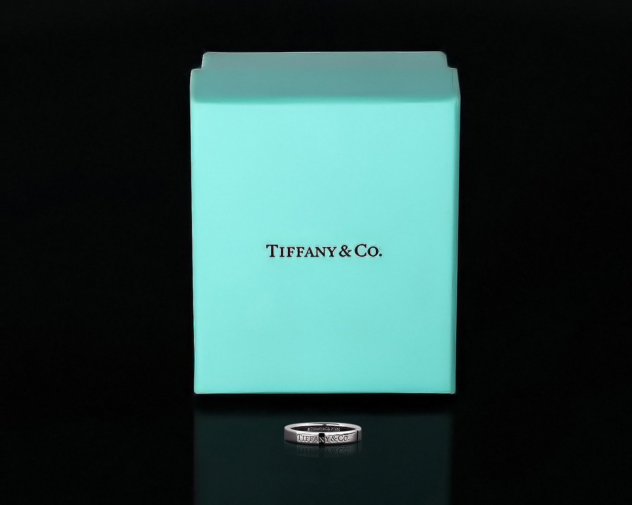 Платиновое обручальное кольцо Tiffany&Co