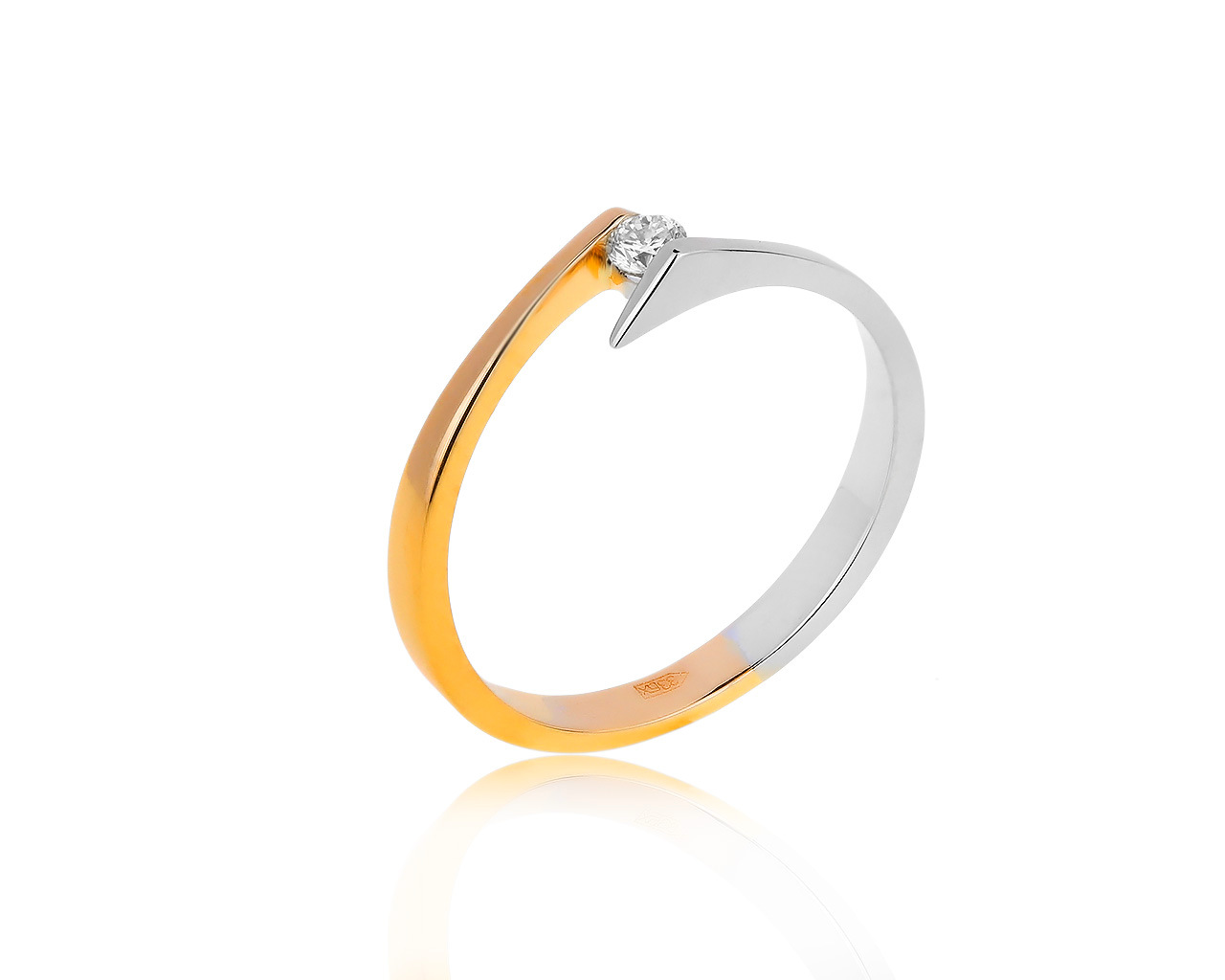 Красивое золотое кольцо с бриллиантом 0.07ct