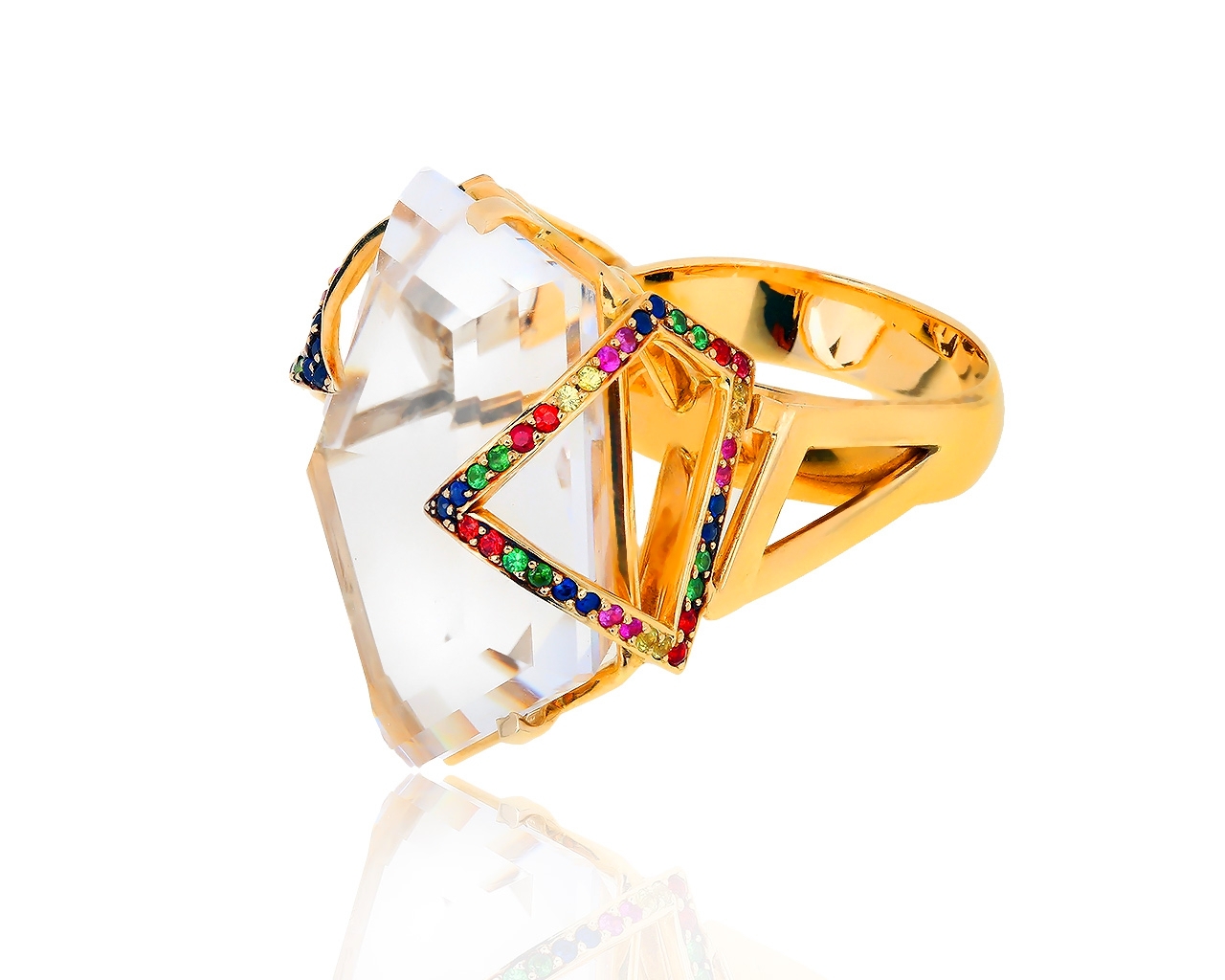 Чудесное золотое кольцо с кварцем и цветными сапфирами