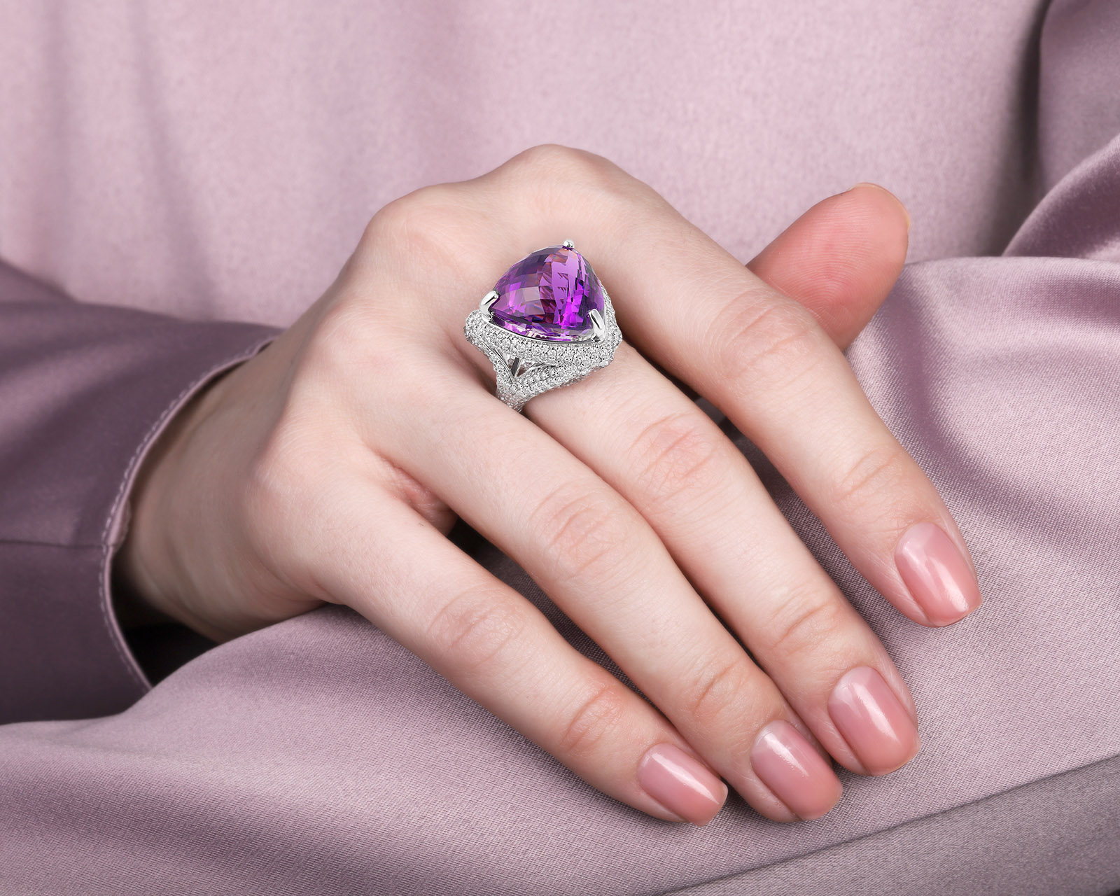 Оригинальное золотое кольцо с аметистом 15.95ct Constantin Artmayer