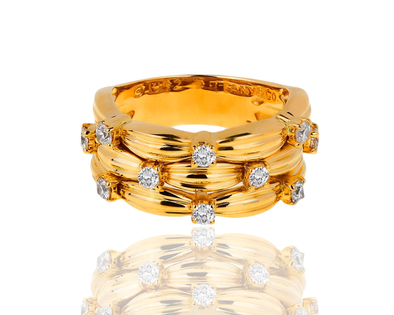 Золотое кольцо с бриллиантами 0.50ct Tiffany&Co Signature