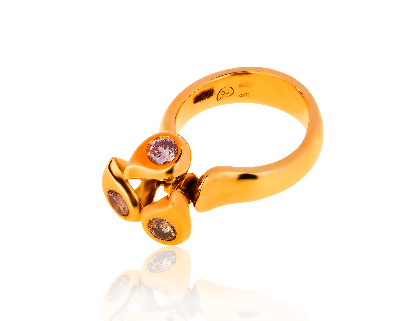 Оригинальное золотое кольцо с бриллиантами 0.73ct Tamara Camolli