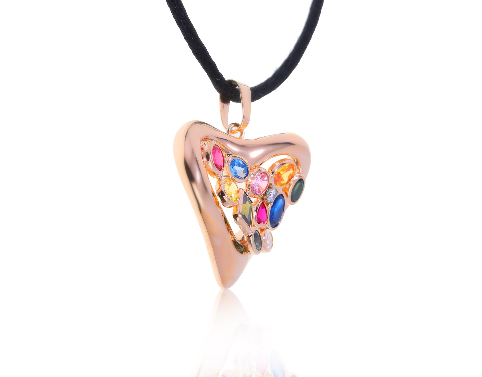 Романтичный золотой кулон с фианитами 7.02ct