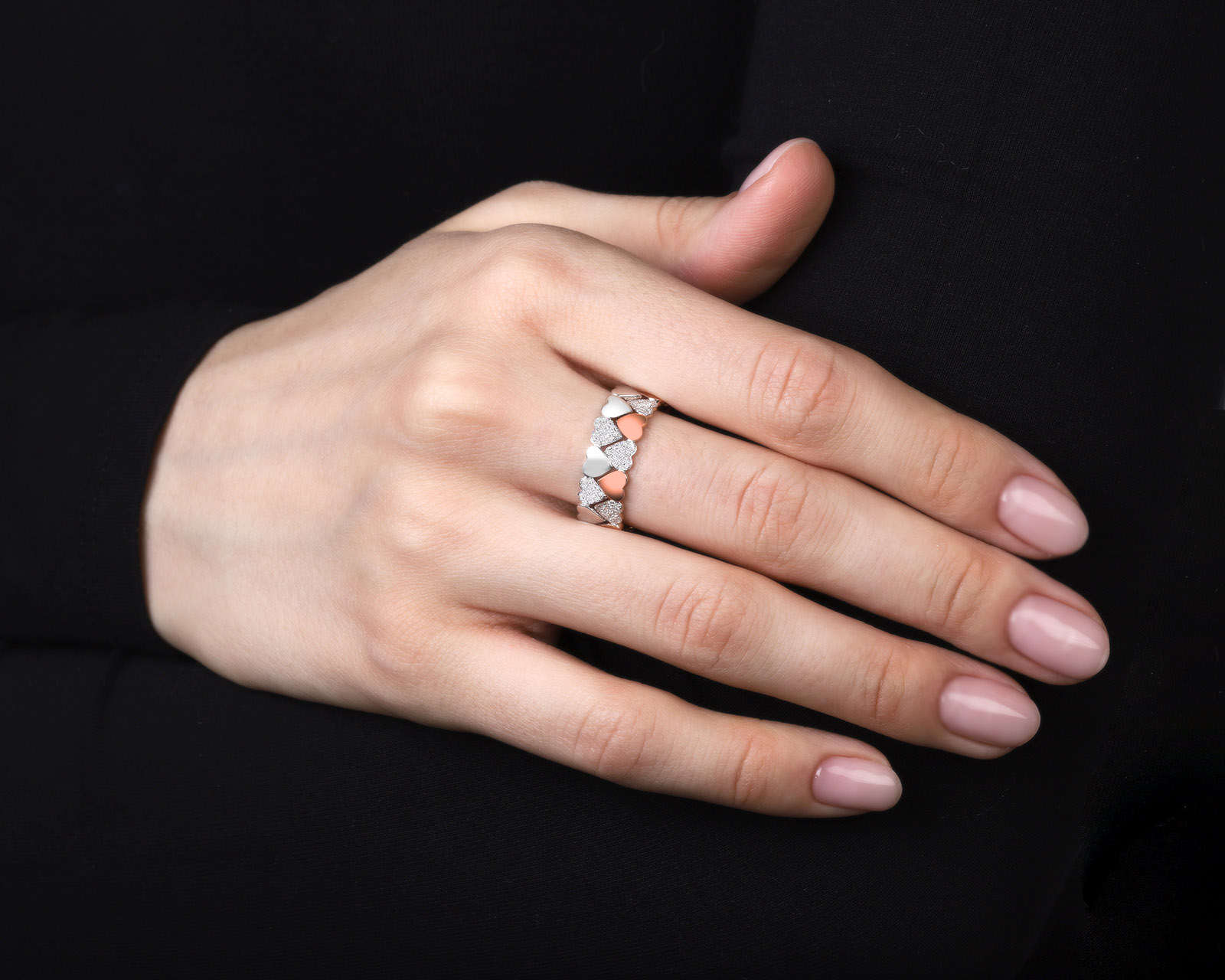 Романтичное золотое кольцо с бриллиантами 0.27ct