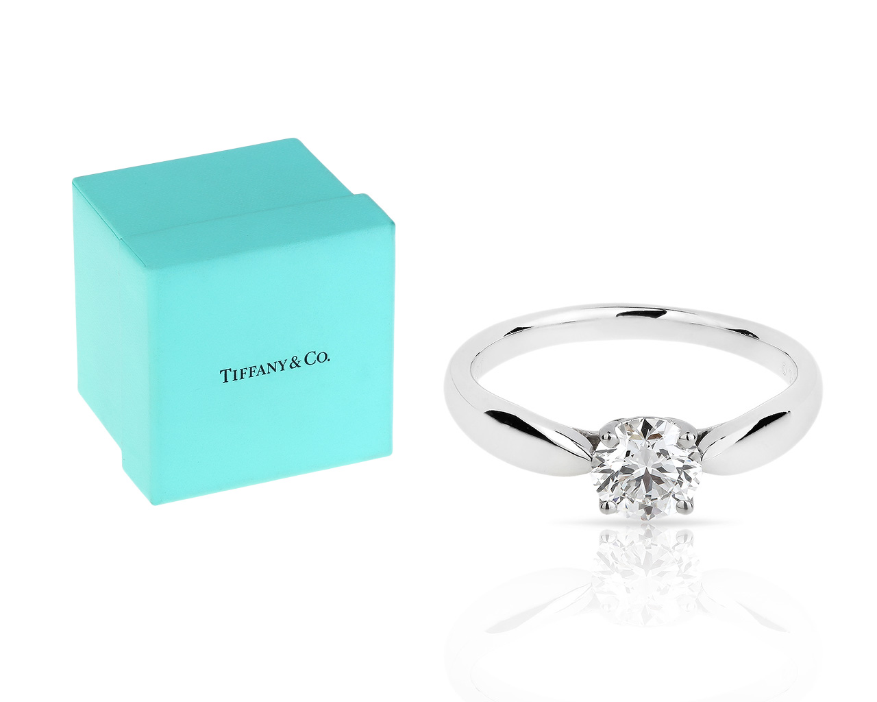 Платиновое кольцо с бриллиантом 0.65ct Tiffany&Co