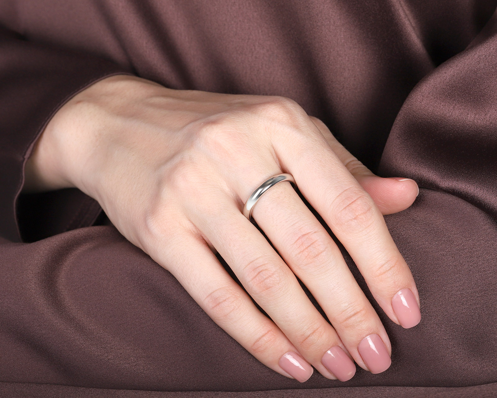 Оригинальное платиновое кольцо Bvlgari