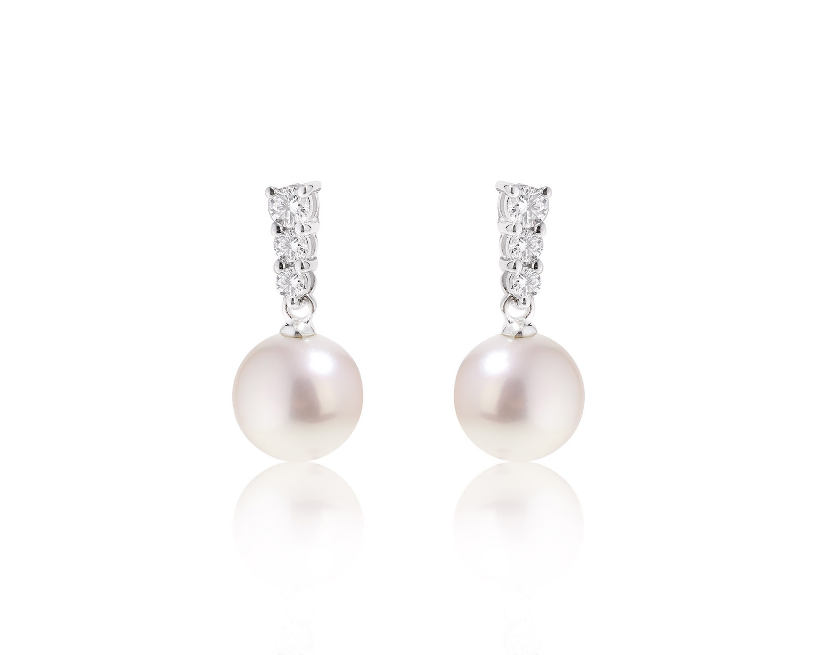 Оригинальные золотые серьги с жемчугом 8.20 мм Mikimoto