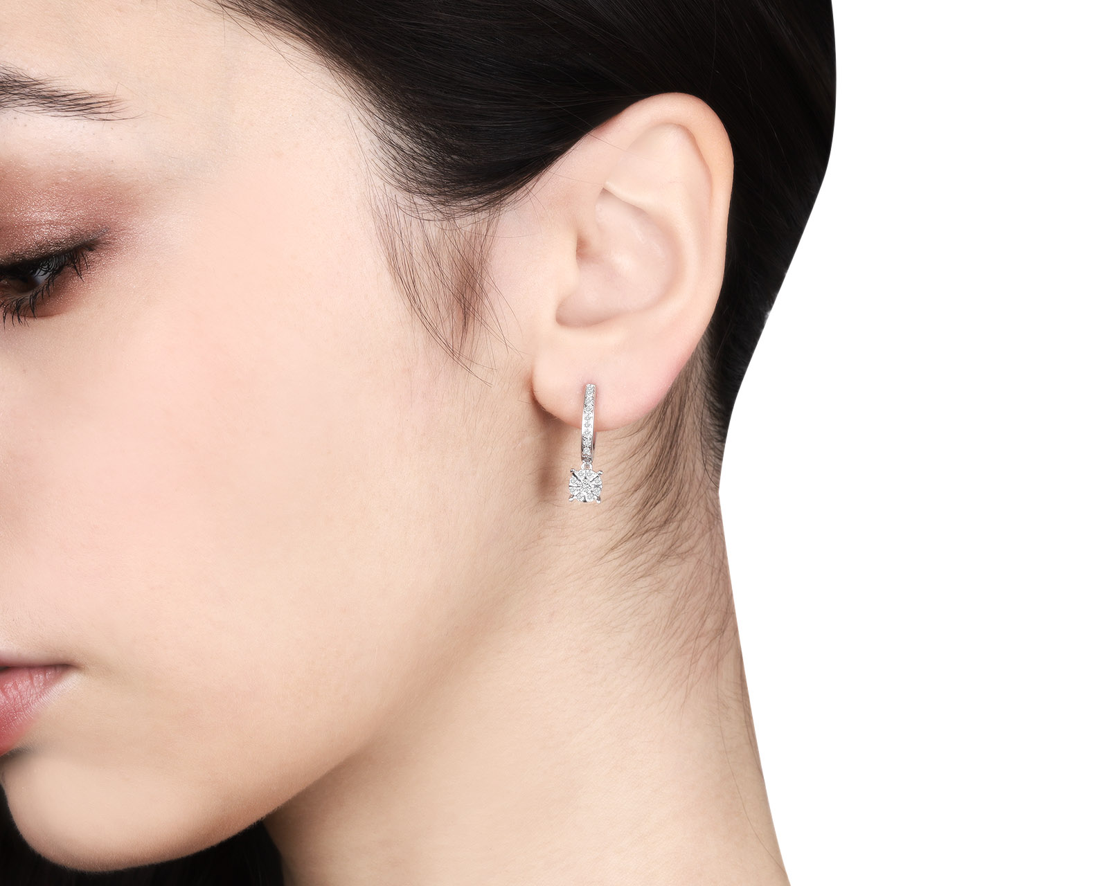 Изысканные золотые серьги с бриллиантами 0.32ct