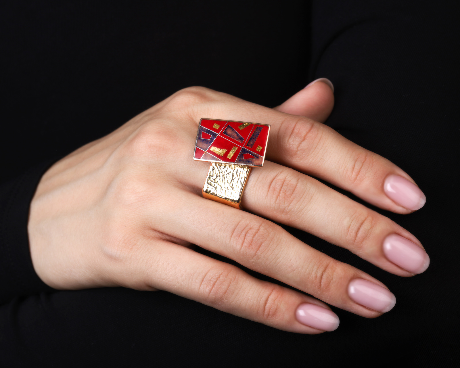 Оригинальное золотое кольцо с эмалью German Kabirski