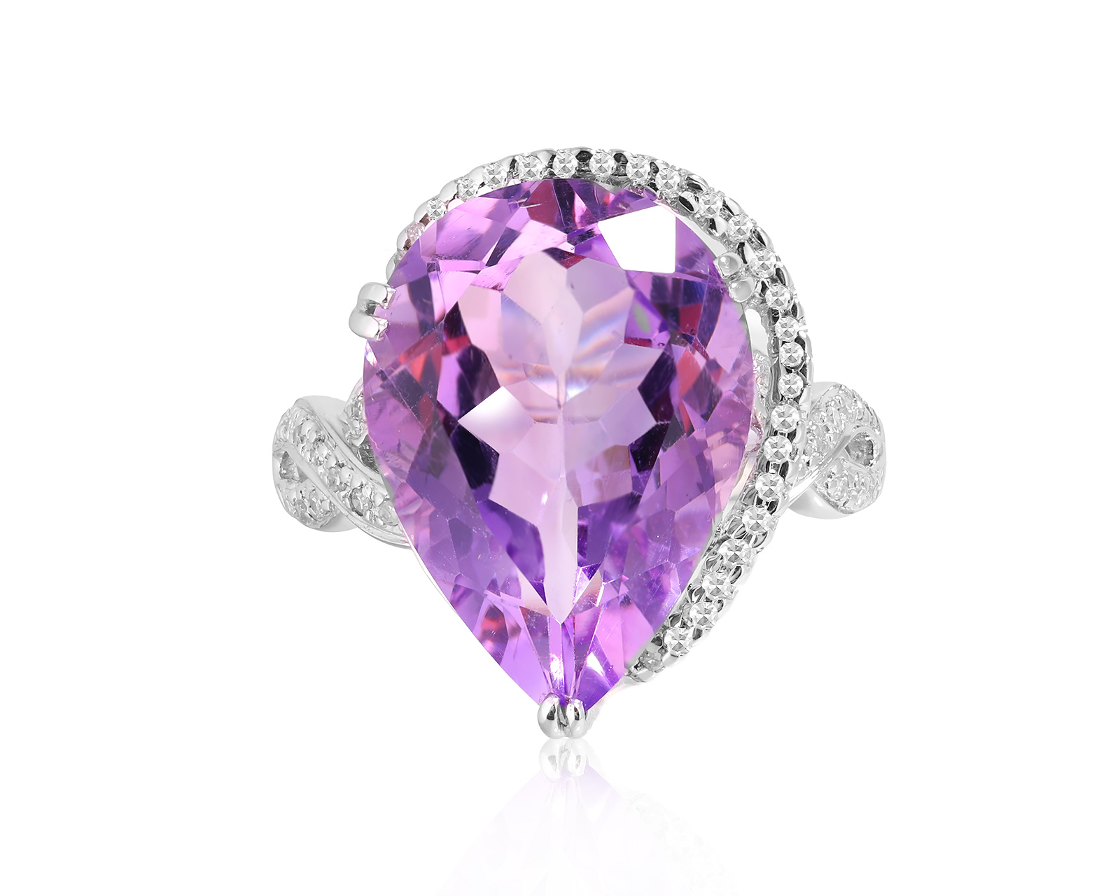 Золотое кольцо с аметистом 9.99ct и бриллиантами 0.19ct 240125/7 Золотое кольцо с аметистом 9.99ct и бриллиантами 0.19ct 240125/7