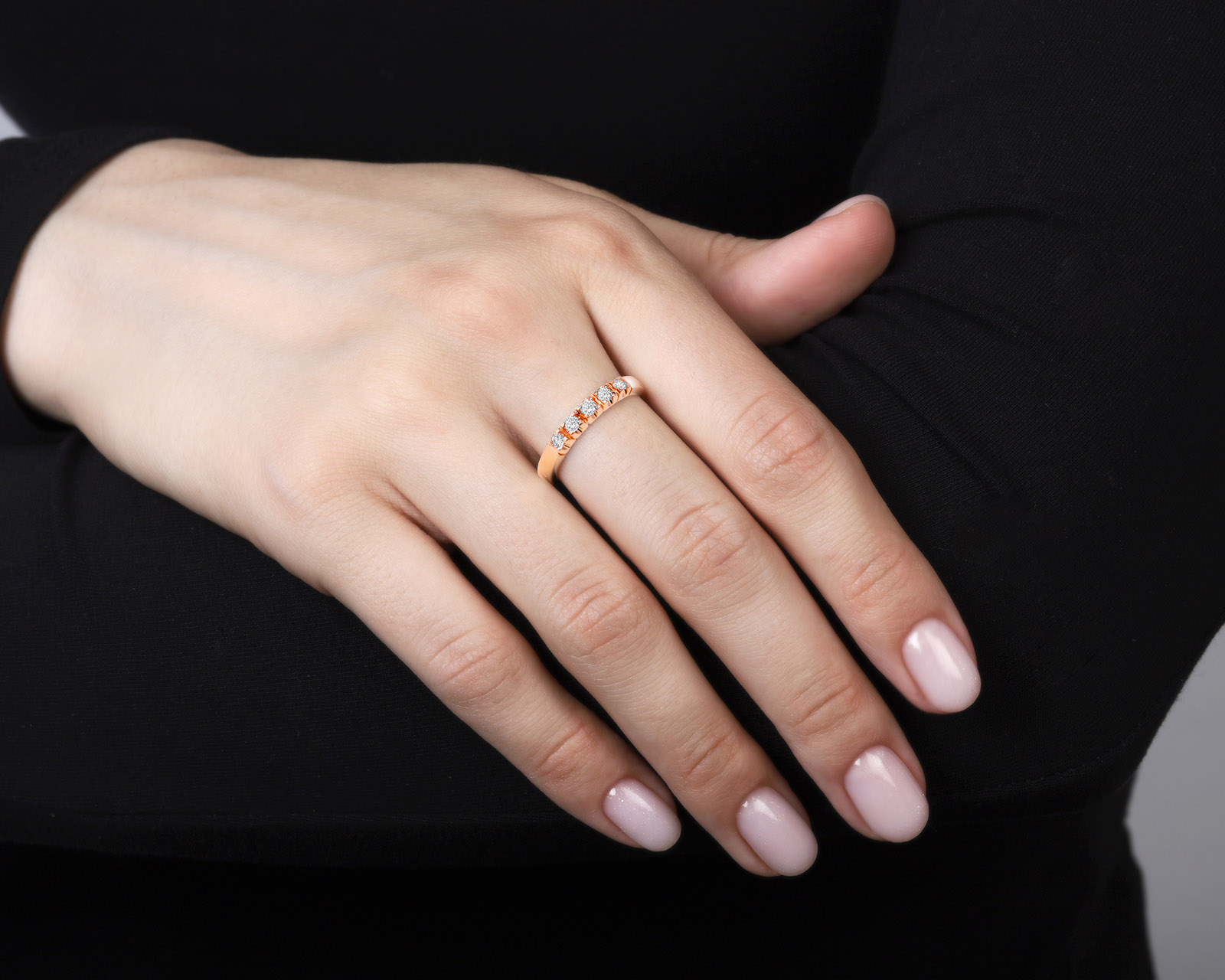 Изящное золотое кольцо с бриллиантами 0.25ct