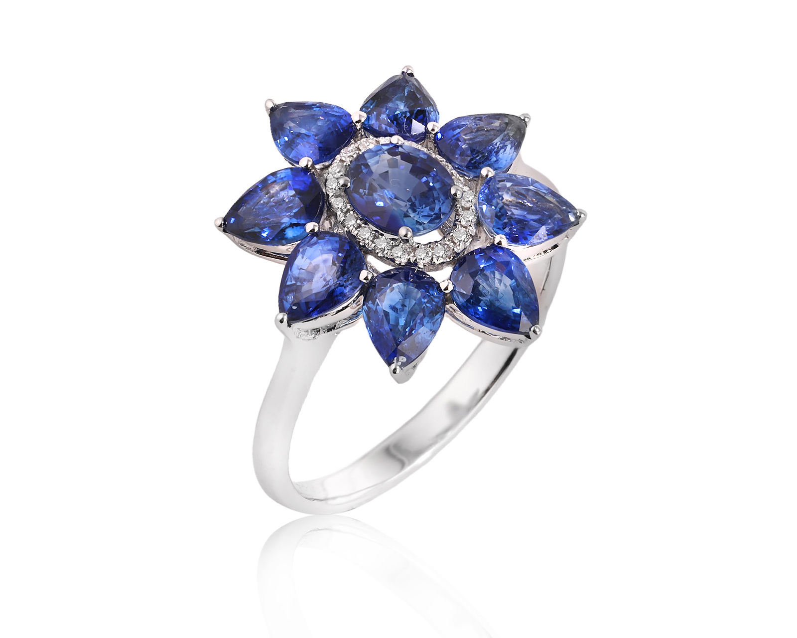 Золотое кольцо с сапфирами 3.84ct и бриллиантами 0.05ct 181025/6